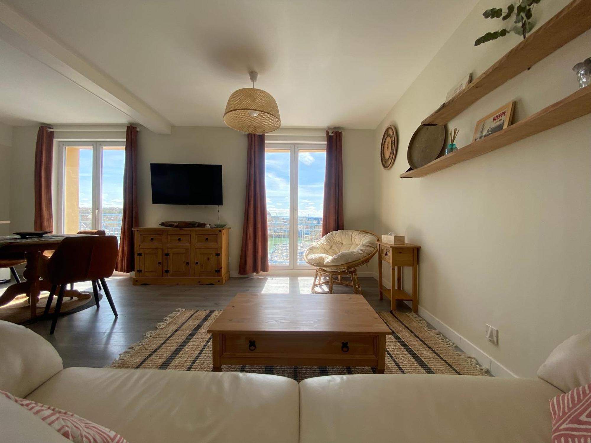 Etablissement 3 Etoiles Avec Ascenseur, 3 Appartements Lumineux Vue Port Avec Balcon, 200M De La Mer, Wifi Fibre, Tous Service Inclus Дьепп Экстерьер фото