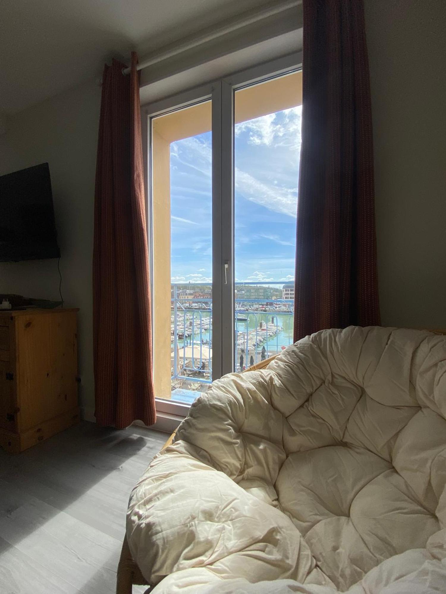 Etablissement 3 Etoiles Avec Ascenseur, 3 Appartements Lumineux Vue Port Avec Balcon, 200M De La Mer, Wifi Fibre, Tous Service Inclus Дьепп Экстерьер фото